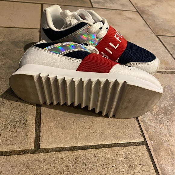 Tommy Hilfiger girls shoes size 1 - Picture 4 of 6